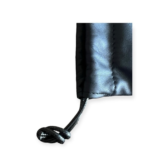 Karl Lagerfeld black soft case - Picture 3 of 4